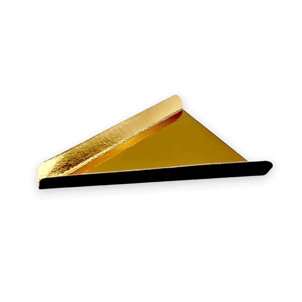 tavite-triunghi-pentru-prajituri-auriu-negru-carton-laminat-set-200-buc